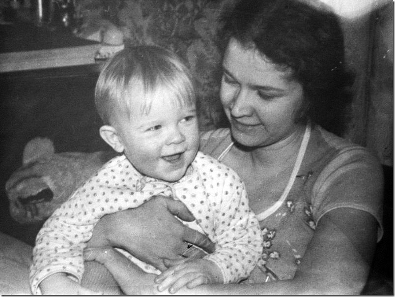 mama_BW